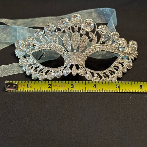 Venetian Mardi Gras Mask Rhinestone Masquerade Party Halloween Special Occasion - Picture 5 of 6